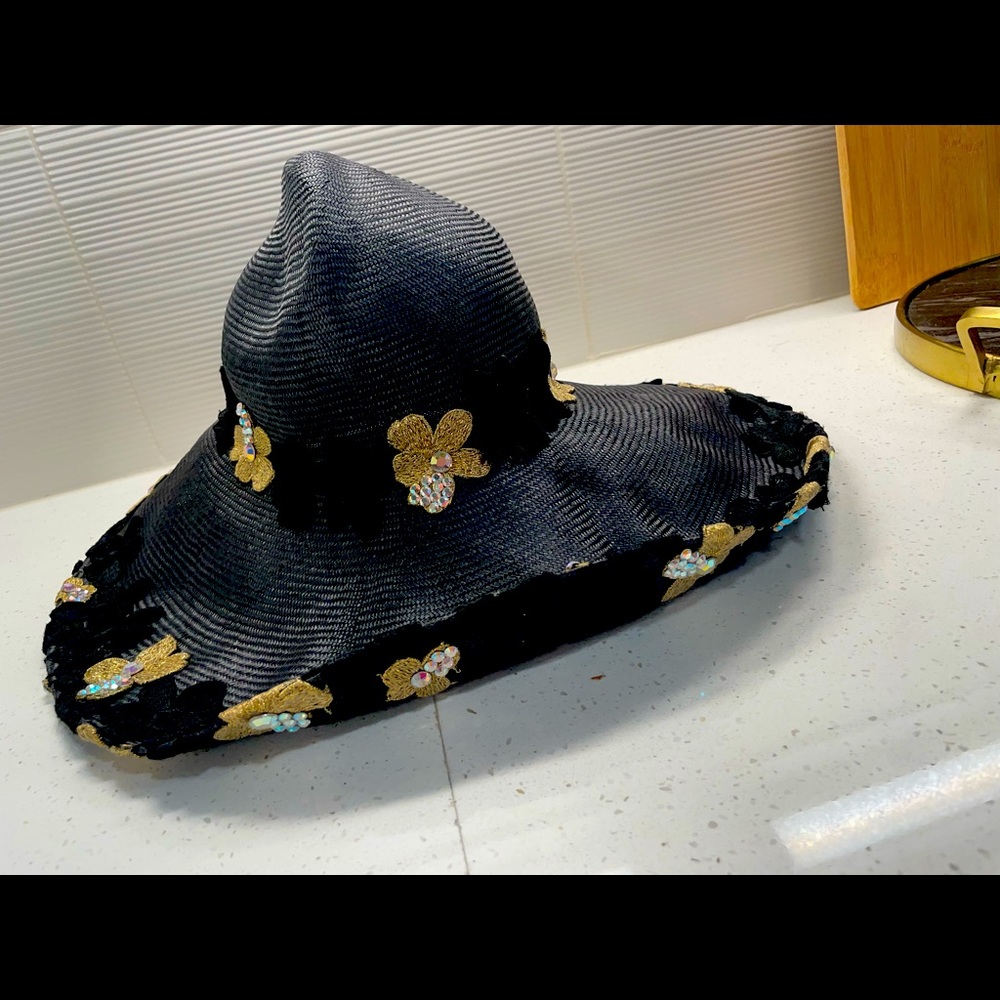 Elegant Black Floral Women's Hat - Picture 2 of 9